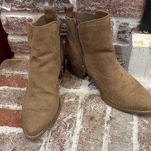 Women's Tan Ankle Boots